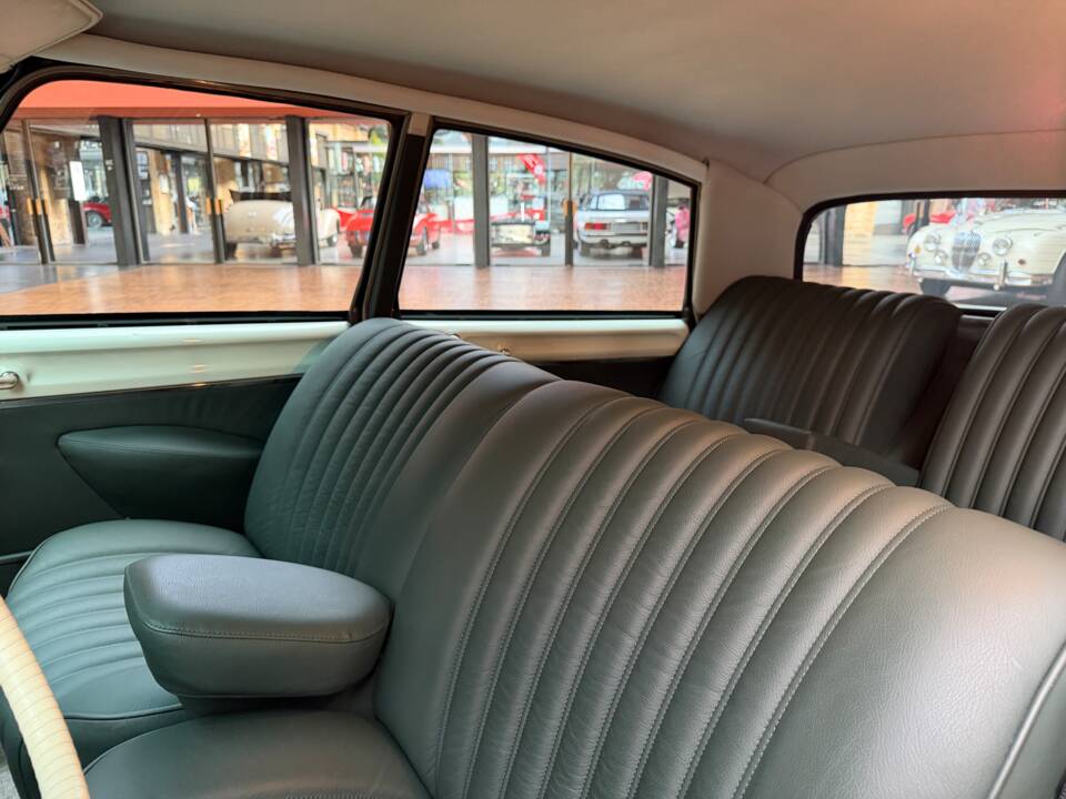Immagine 20/43 di Citroën ID 19 (1958)