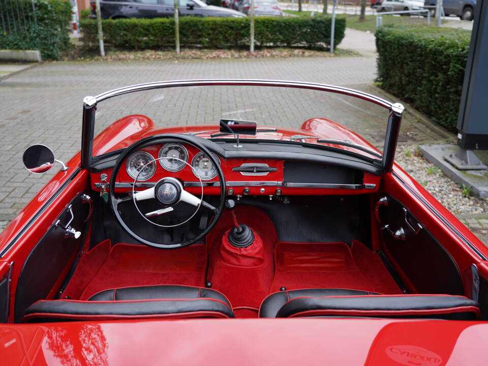 Image 21/28 of Alfa Romeo Giulietta Spider (1958)