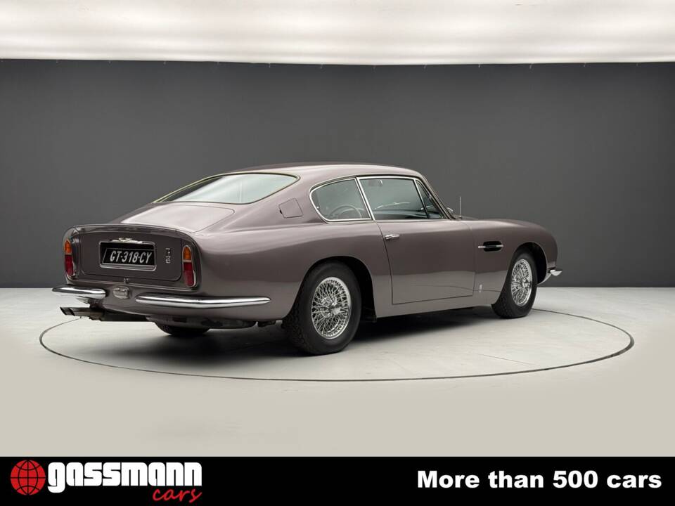 Afbeelding 7/15 van Aston Martin DB 6 Vantage (1967)