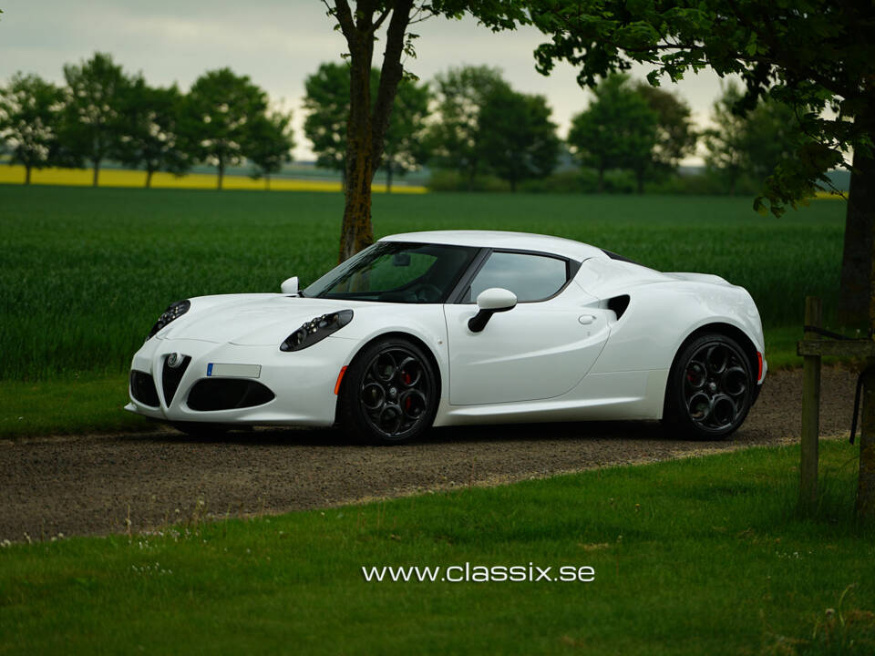 Imagen 2/27 de Alfa Romeo 4C (2016)