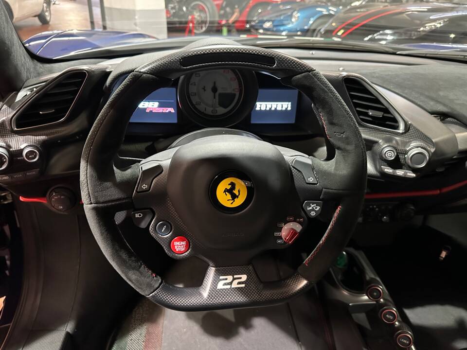 Afbeelding 8/25 van Ferrari 488 Pista (2020)