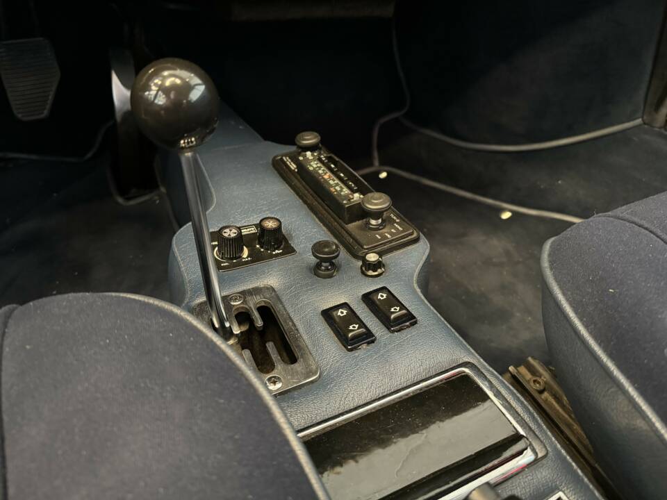 Immagine 11/22 di Ferrari Dino 208 GT4 (1975)