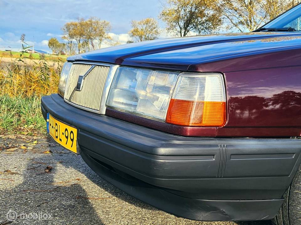 Bild 13/34 von Volvo 940 2.3i (1994)
