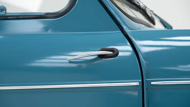 Bild 13/15 von Piaggio ACMA Vespa 400 (1958)