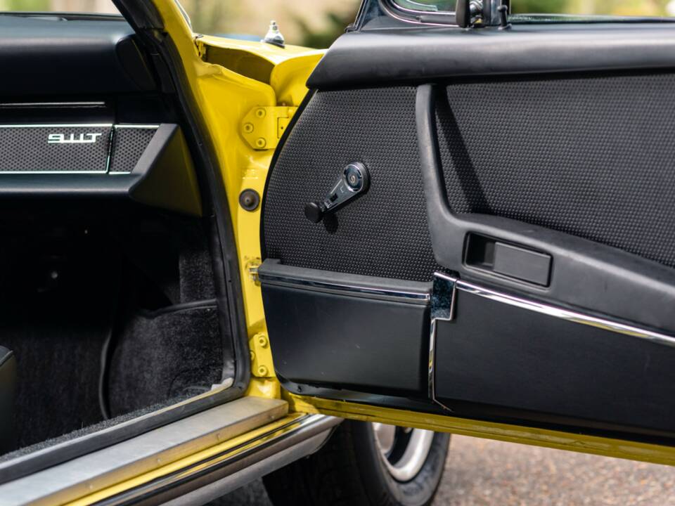 Image 41/48 of Porsche 911 2.2 T (1971)
