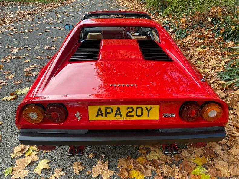 Image 17/50 of Ferrari 308 GTS Quattrovalvole (1983)