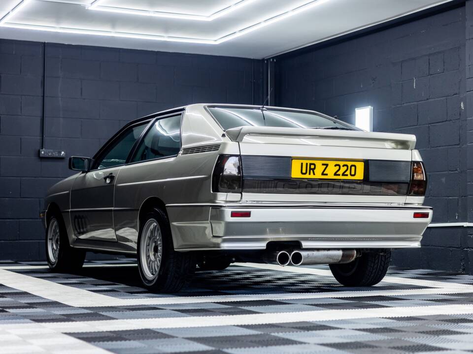 Imagen 3/45 de Audi 200 Avant quattro - 2.1 Turbo (1985)