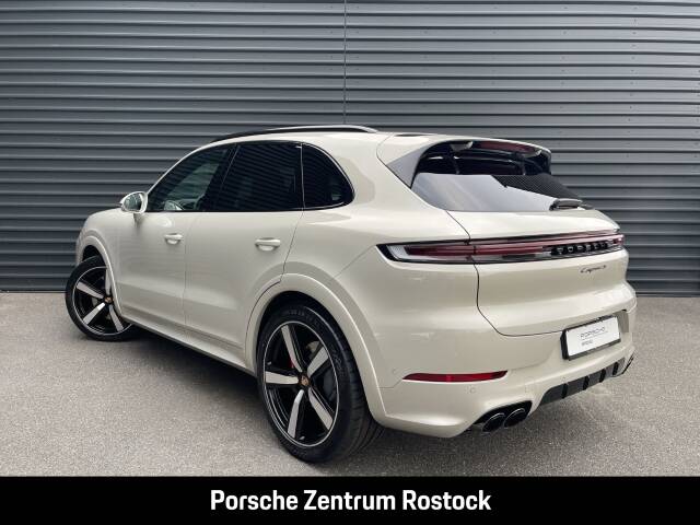 Imagen 3/32 de Porsche Cayenne Turbo E-Hybrid (2025)