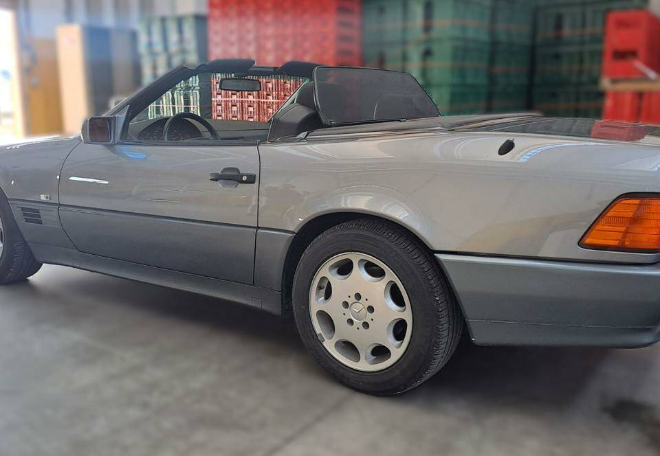 Image 42/50 de Mercedes-Benz 300 SL-24 (1992)