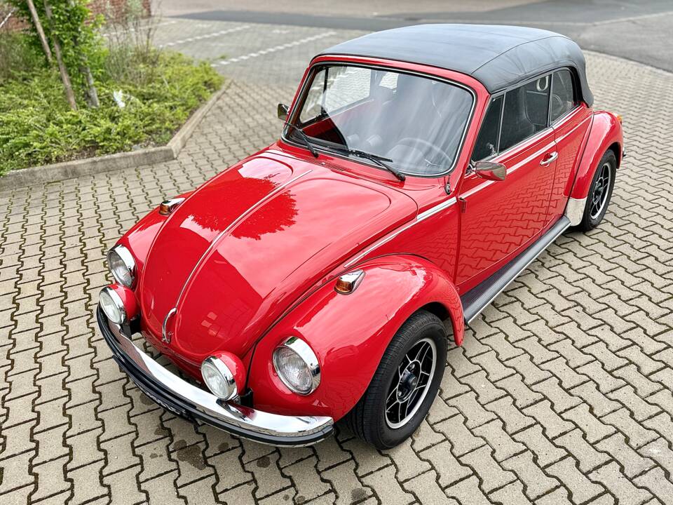 Image 6/40 de Volkswagen Beetle 1303 LS (1973)