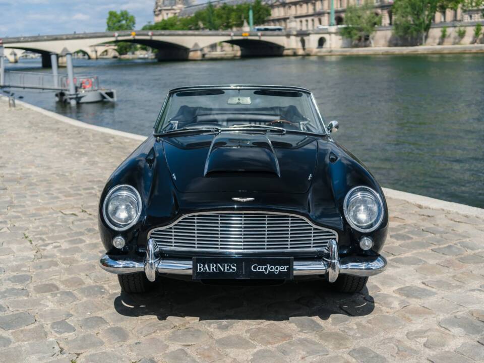 Afbeelding 4/75 van Aston Martin DB 5 Volante (1964)