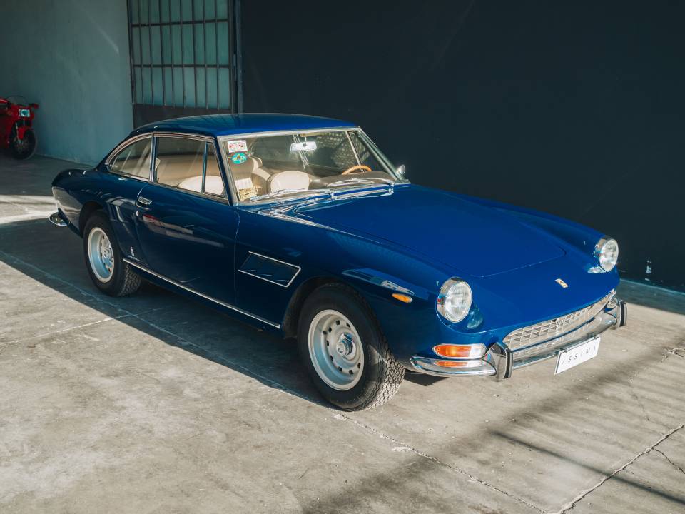 1966 | Ferrari 330 GT 2+2