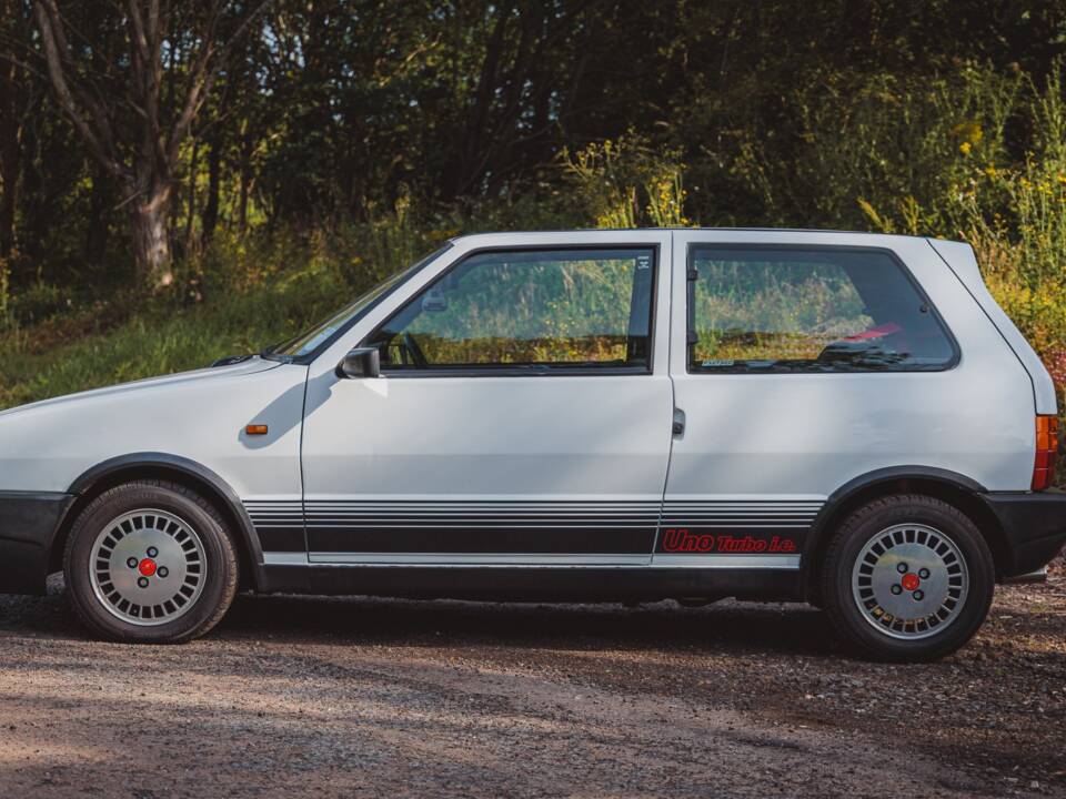 Image 2/42 of FIAT Uno Turbo i.e. (1987)