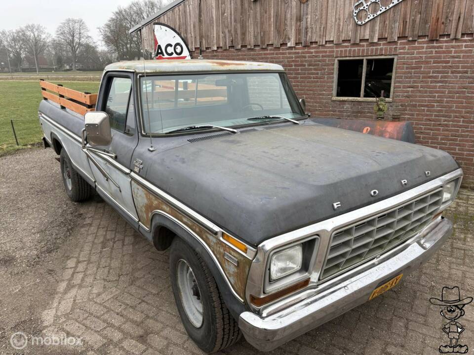 Image 4/32 de Ford F-250 (1978)