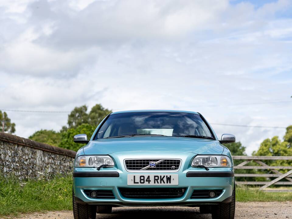 Image 11/50 de Volvo V70 R AWD (2003)
