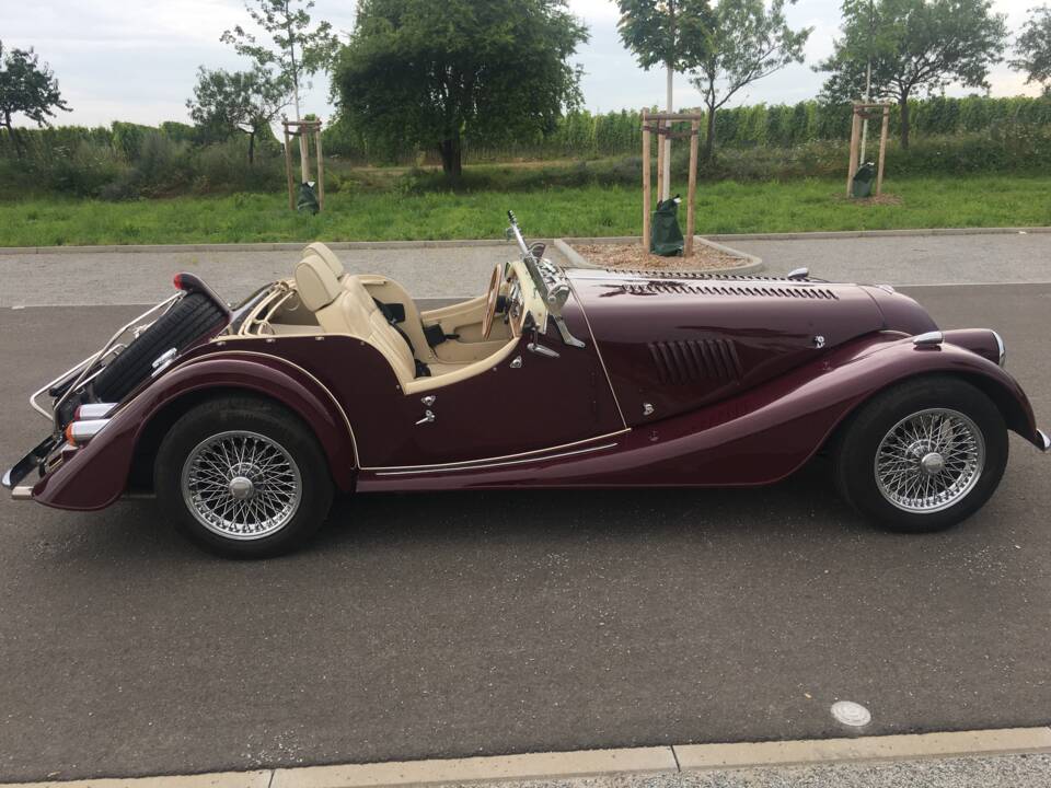 Image 21/51 of Morgan Plus 8 (1983)