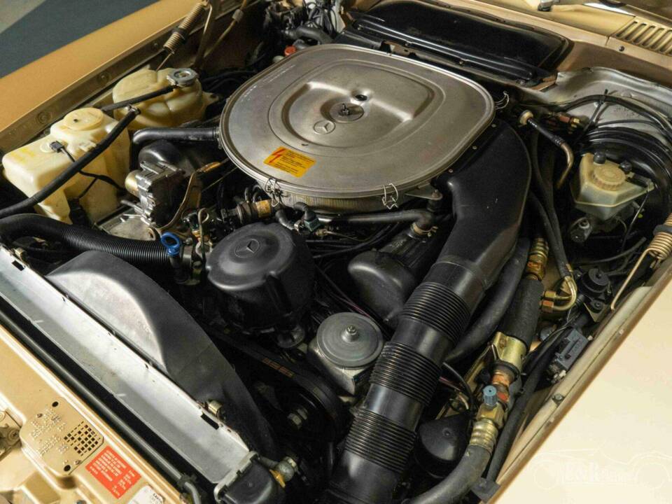 Bild 19/19 von Mercedes-Benz 560 SL (1988)