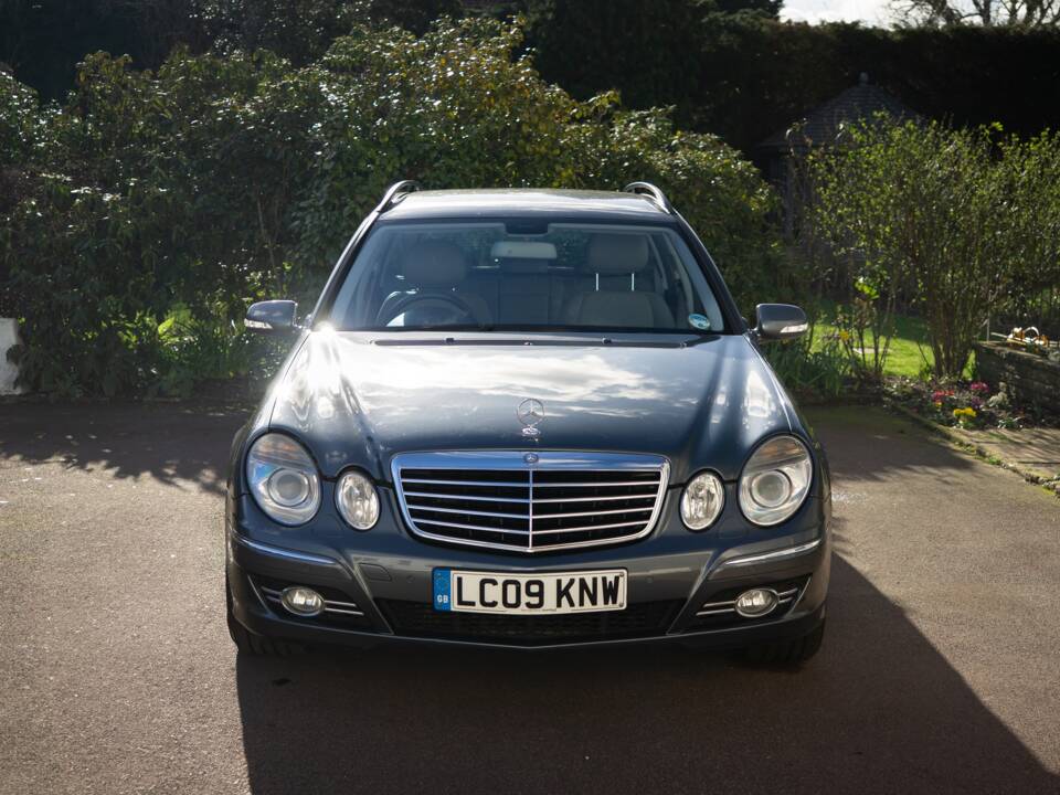 Immagine 8/25 di Mercedes-Benz E 280 CDI T (2009)