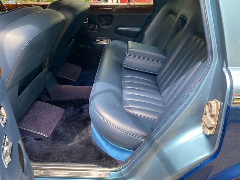 Image 48/50 of Bentley T 2 (1980)