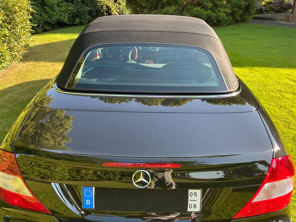 Immagine 9/41 di Mercedes-Benz CLK 320 (2003)