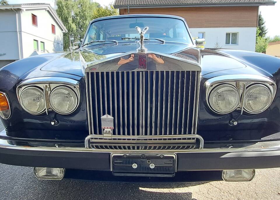 Image 15/25 of Rolls-Royce Silver Shadow II (1980)