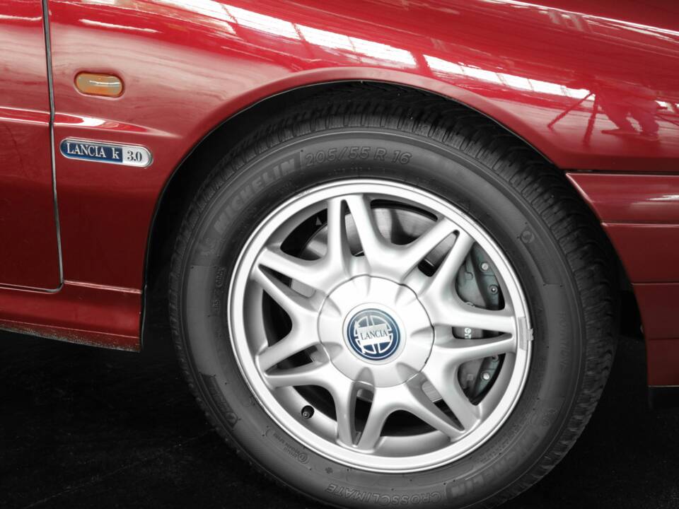 Image 40/46 of Lancia Kappa 3.0 (1999)
