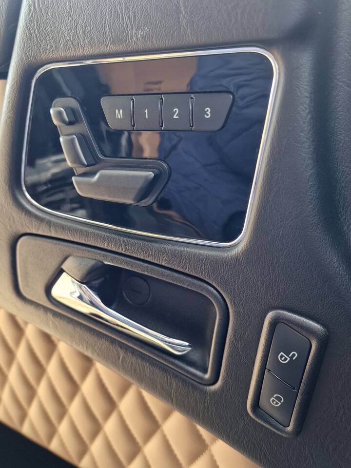 Immagine 61/92 di Mercedes-Benz G 500 Final Edition 200 (2013)