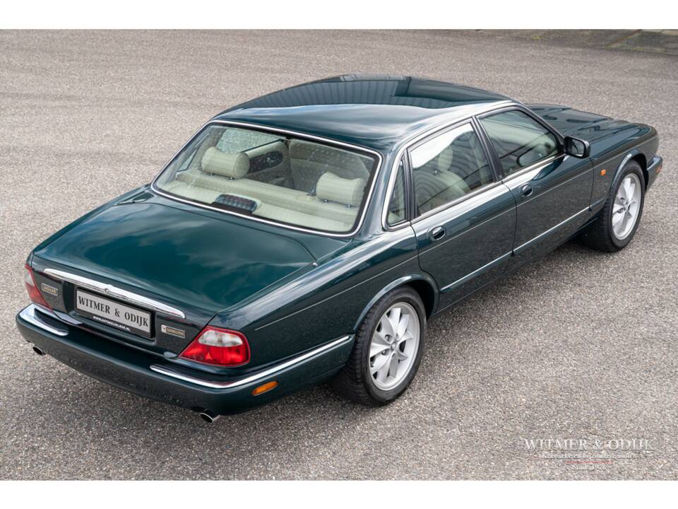 Bild 3/30 von Jaguar XJ 8 Executive (1998)