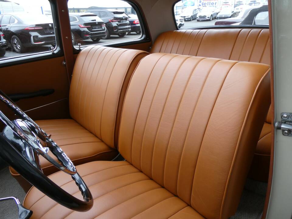 Image 10/25 of Mercedes-Benz 219 (1956)