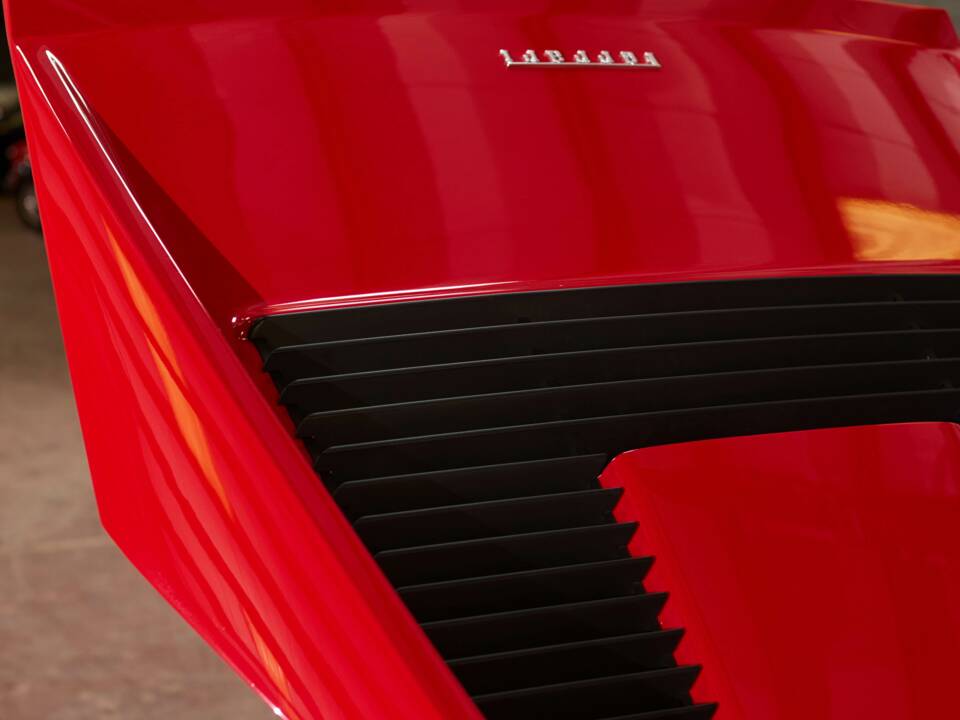 Image 73/79 of Ferrari 328 GTB (1985)