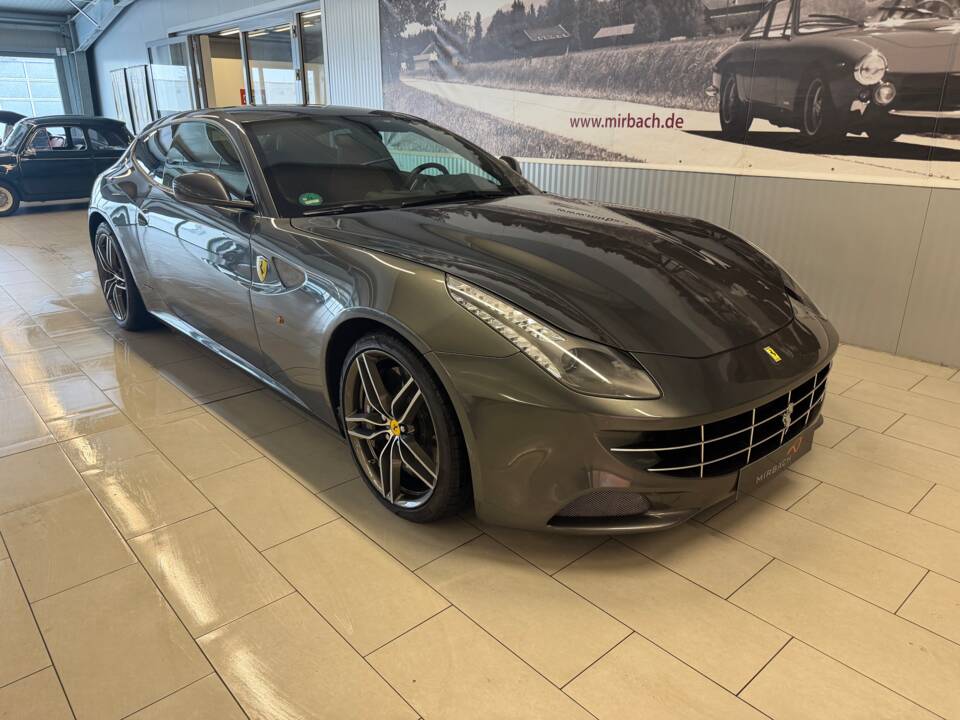 Image 6/18 of Ferrari FF (2012)