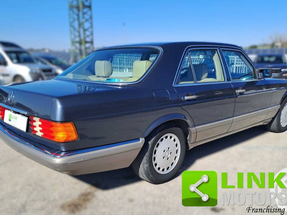 Image 3/10 of Mercedes-Benz 300 SEL (1990)