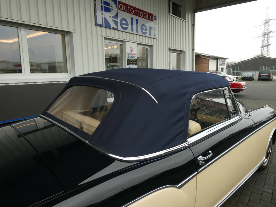 Image 16/27 of Mercedes-Benz 220 S Cabriolet (1957)