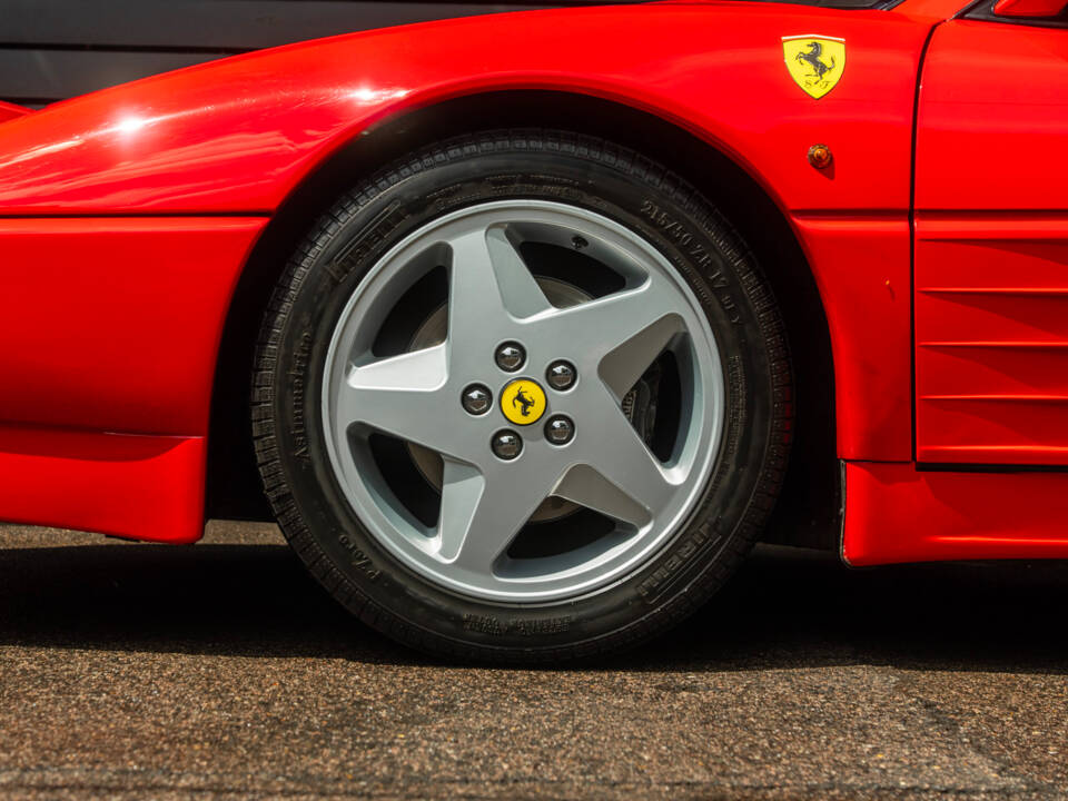 Bild 12/56 von Ferrari 348 TB (1992)