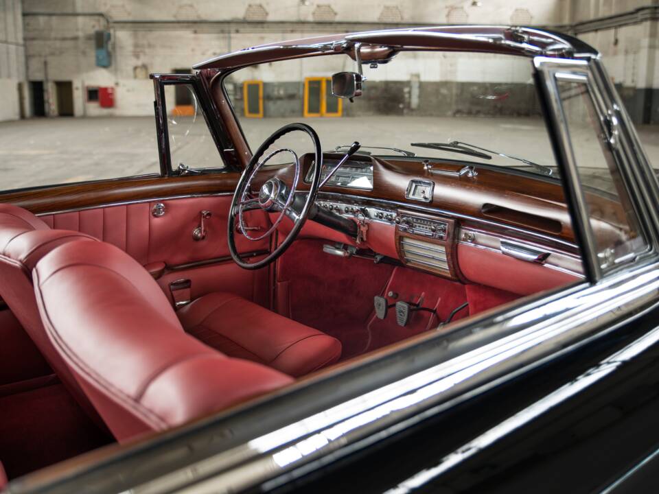 Afbeelding 5/118 van Mercedes-Benz 220 S Cabriolet (1957)