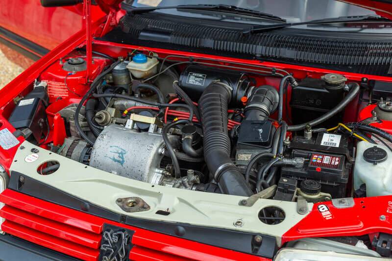 Immagine 3/50 di Peugeot 205 GTi 1.9 (1991)