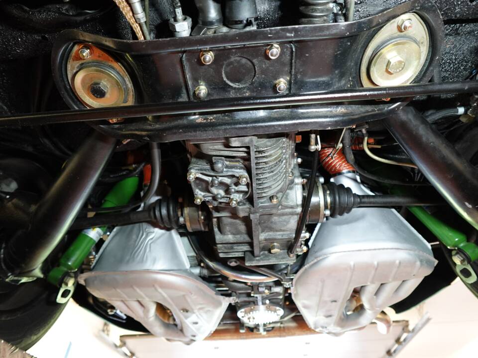 Bild 38/46 von Porsche 911 2.4 T (1973)