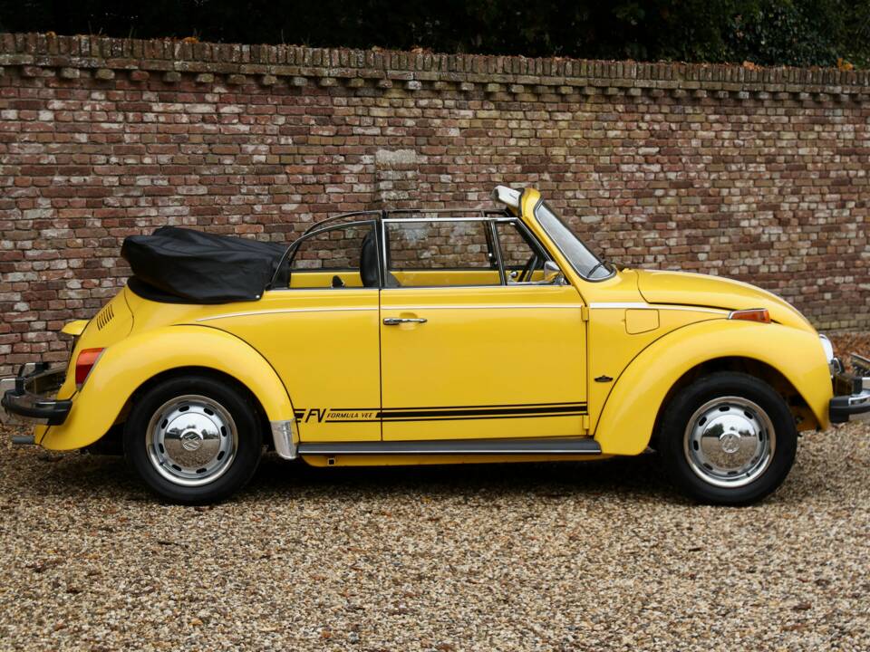 Image 40/50 de Volkswagen Beetle 1303 (1975)