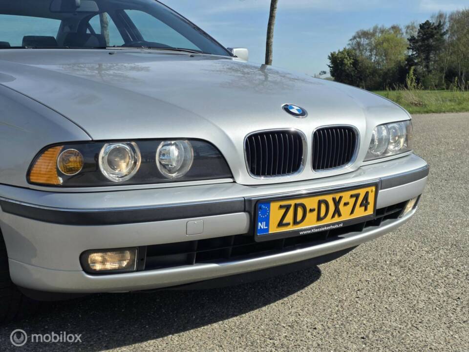 Imagen 7/37 de BMW 523i (1999)