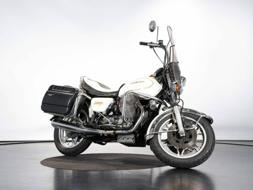 Image 6/44 de Moto Guzzi California II (1983)