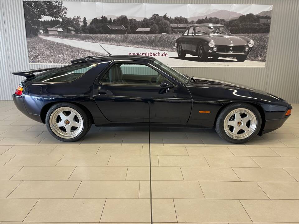 Bild 5/19 von Porsche 928 GTS (1992)