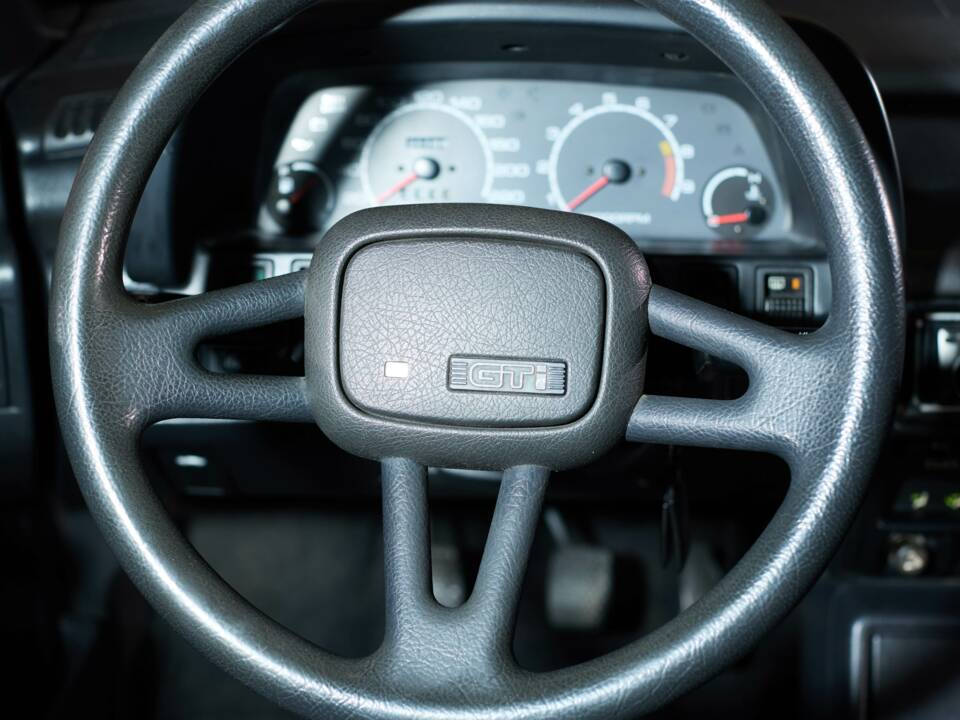 Image 33/36 of Suzuki Swift GTI 16V (1991)