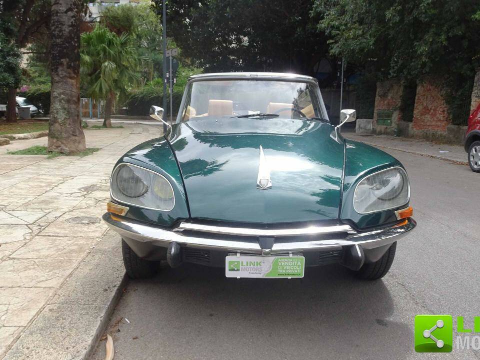 Image 5/29 of Citroën DS 21 (1972)