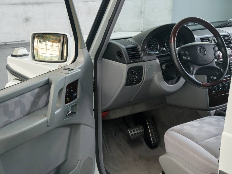 Bild 42/50 von Mercedes-Benz G 500 (kurz) (2007)