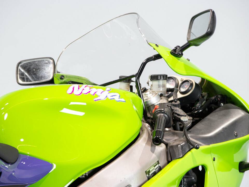 Afbeelding 13/50 van Kawasaki Ninja 750 ZX-7R (1996)