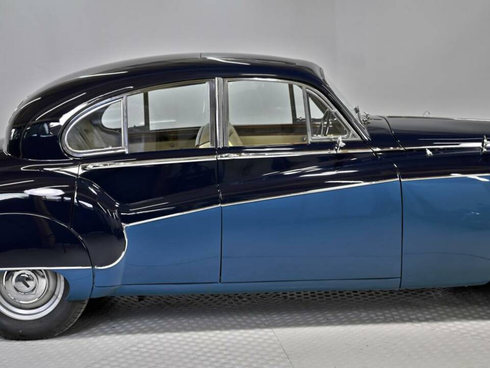Image 8/50 of Jaguar Mk VIII (1958)