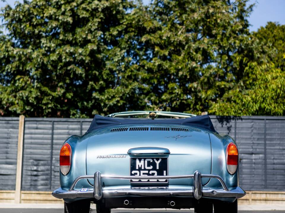 Image 12/50 of Volkswagen Karmann Ghia 1500 (1971)