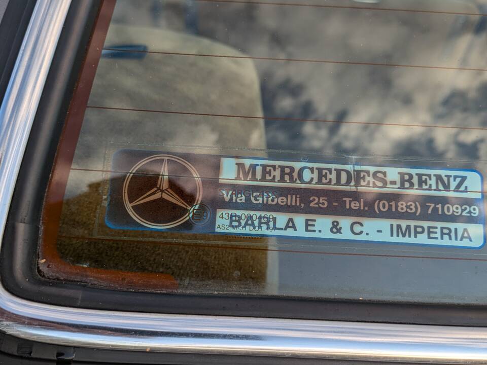 Image 14/17 de Mercedes-Benz 280 TE (1984)