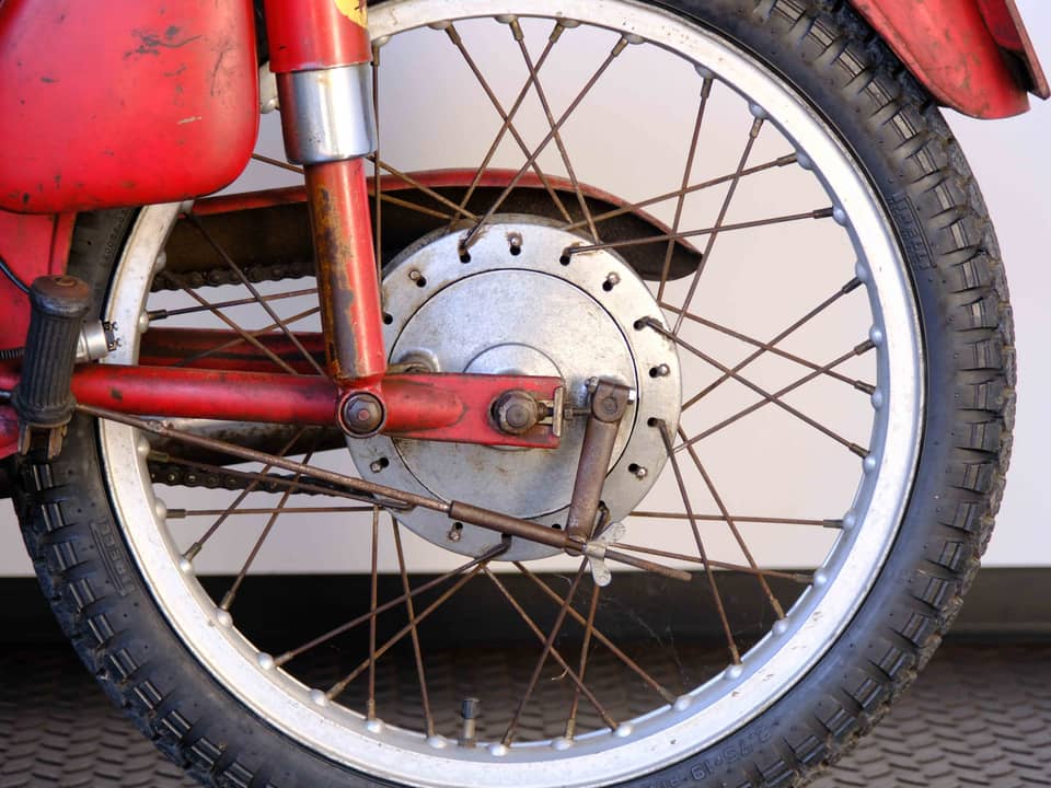 Image 46/83 of MV Agusta 175 CS Sport Disco Volante (1955)
