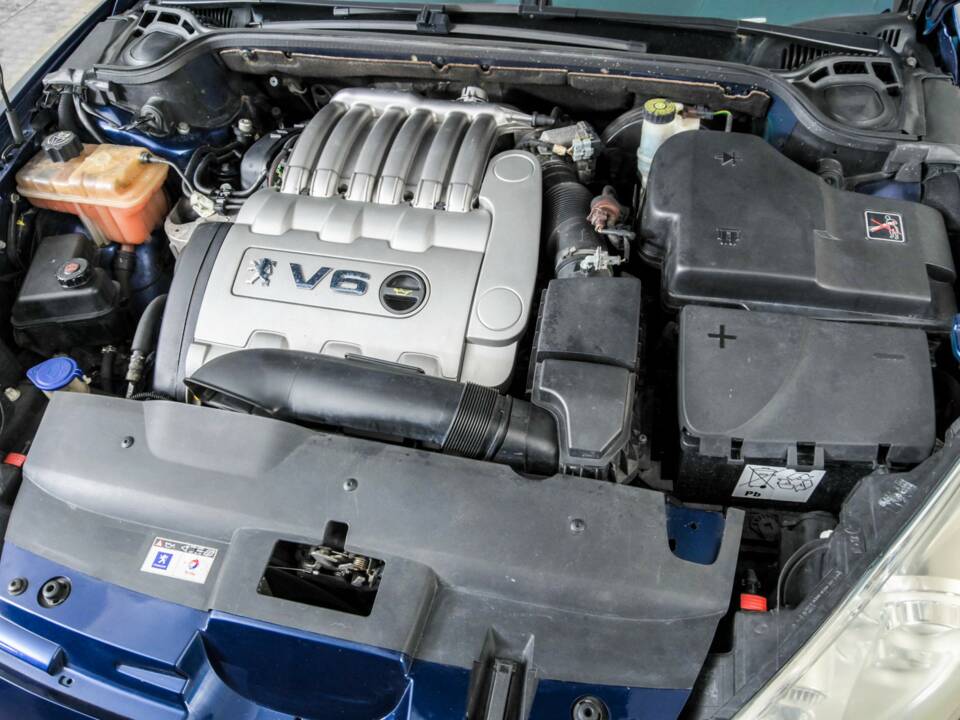 Bild 39/45 von Peugeot 407 3.0i V6 (2006)